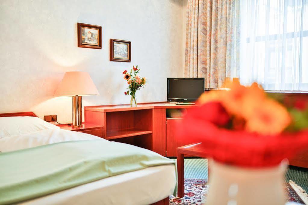 Arotel Best Living Nuernberg מראה חיצוני תמונה
